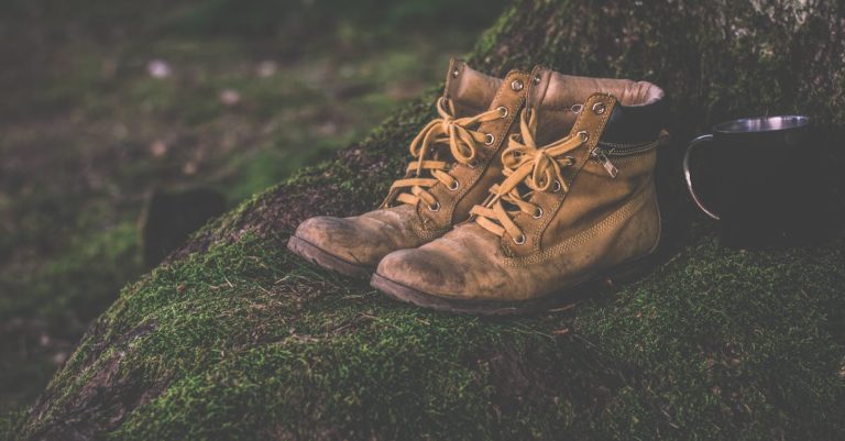 How to Choose the Right Hiking Boots for You: A Guide to Nortiv 8 Men’s Hiking Boots